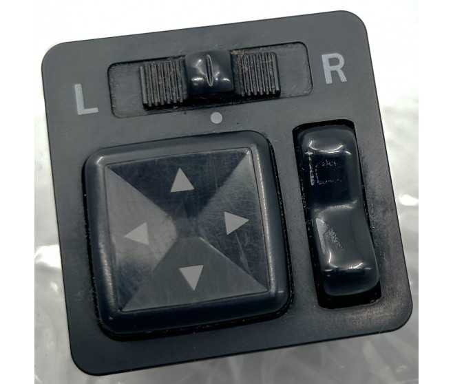 POWER FOLDING WING MIRROR SWITCH FOR A MITSUBISHI PAJERO MINI - H58A