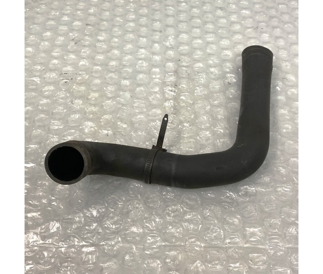 FUEL FILLER HOSE FOR A MITSUBISHI PAJERO/MONTERO - V75W