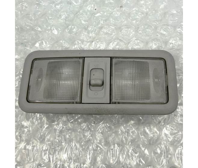 FRONT ROOF MOUNTED LAMP FOR A MITSUBISHI V88W - 3200D-TURBO/SHORT WAGON<07M-> - GLS(NSS4/EURO4),5FM/T LHD / 2006-09-01 -> - FRONT ROOF MOUNTED LAMP