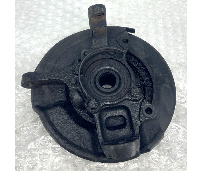 HUB KNUCKLE AND BEARING NO ABS FRONT RIGHT FOR A MITSUBISHI GENERAL (EXPORT) - FRONT AXLE