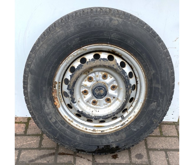 STEEL WHEEL 16X6JJ WITH TYRE - SEE DESC FOR A MITSUBISHI L200 - KA4T