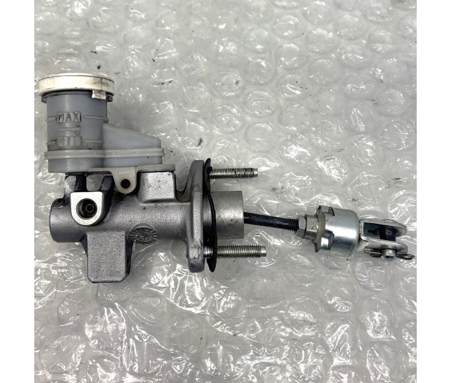 CLUTCH MASTER CYLINDER