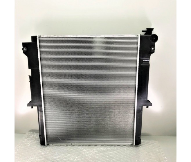 RADIATOR 26MM HEAVY DUTY CORE AND CAP FOR A MITSUBISHI NATIVA/PAJ SPORT - KG4W