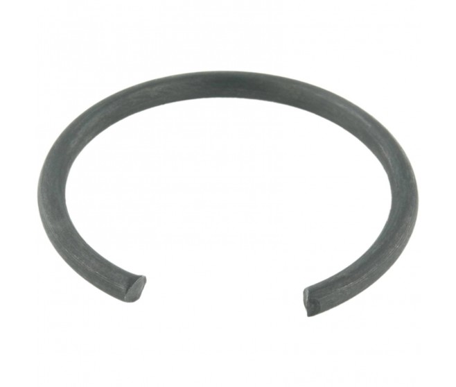 FRONT AXLE SHAFT RETAINING CLIP RING FOR A MITSUBISHI V20,40# - FRONT AXLE HOUSING & SHAFT