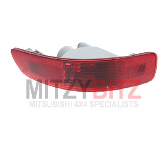 REAR TAIL FOG LIGHT LEFT FOR A MITSUBISHI OUTLANDER - CW7W