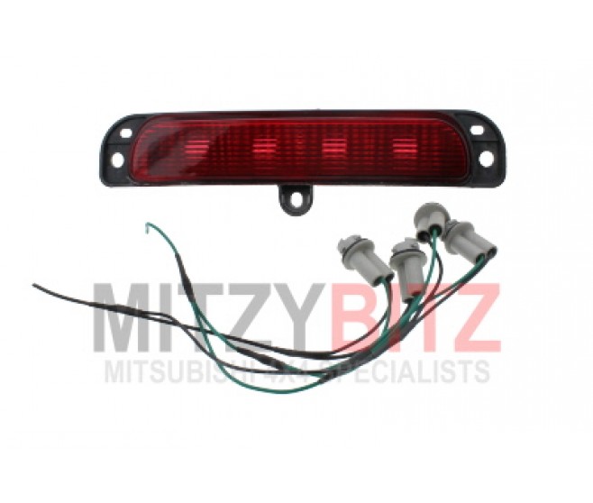 HIGH MOUNTED STOP LAMP FOR A MITSUBISHI L200,L200 SPORTERO - KB8T
