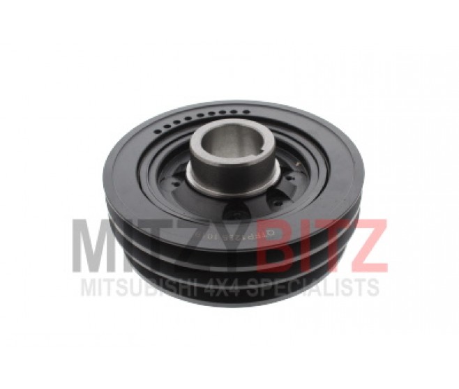 ENGINE CRANK SHAFT PULLEY  FOR A MITSUBISHI DELICA SPACE GEAR/CARGO - PE8W