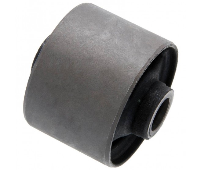 DIFFERENTIAL MOUNT BUSHING FOR A MITSUBISHI PAJERO/MONTERO - V75W