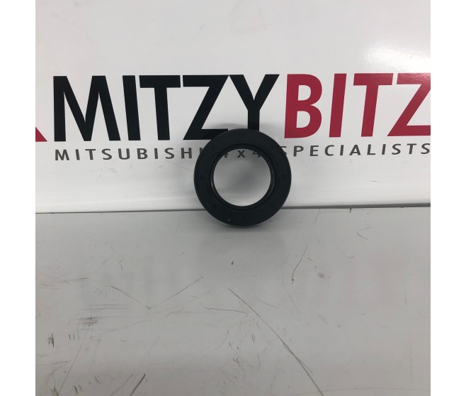 DRIVE SHAFT OIL SEAL FOR A MITSUBISHI GF0# - REAR AXLE DIFFERENTIAL