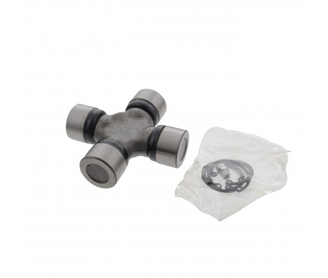 PROPSHAFT UNIVERSAL JOINT 76MM FRONT FOR A MITSUBISHI PAJERO - V65W