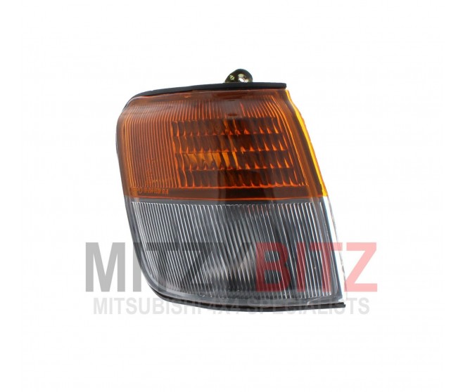 FRONT RIGHT INDICATOR SIDE LIGHT LAMP FOR A MITSUBISHI V10-40# - FRONT EXTERIOR LAMP