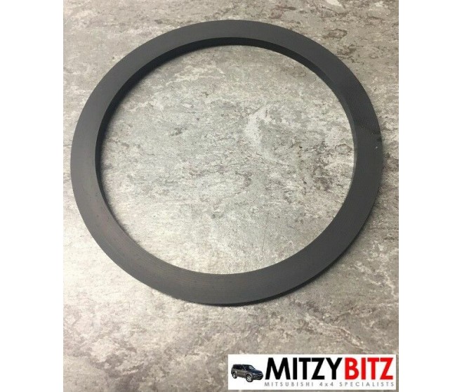 FUEL TANK STACK PIPE GASKET SEAL FOR A MITSUBISHI PAJERO - V98W