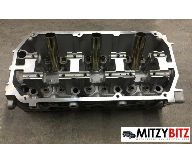 RIGHT BARE CYLINDER HEAD FOR A MITSUBISHI V10-40# - RIGHT BARE CYLINDER HEAD
