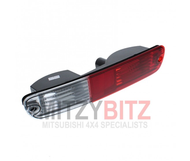 REAR LEFT BUMPER INDICATOR LIGHT LAMP FOR A MITSUBISHI PAJERO/MONTERO - V65W