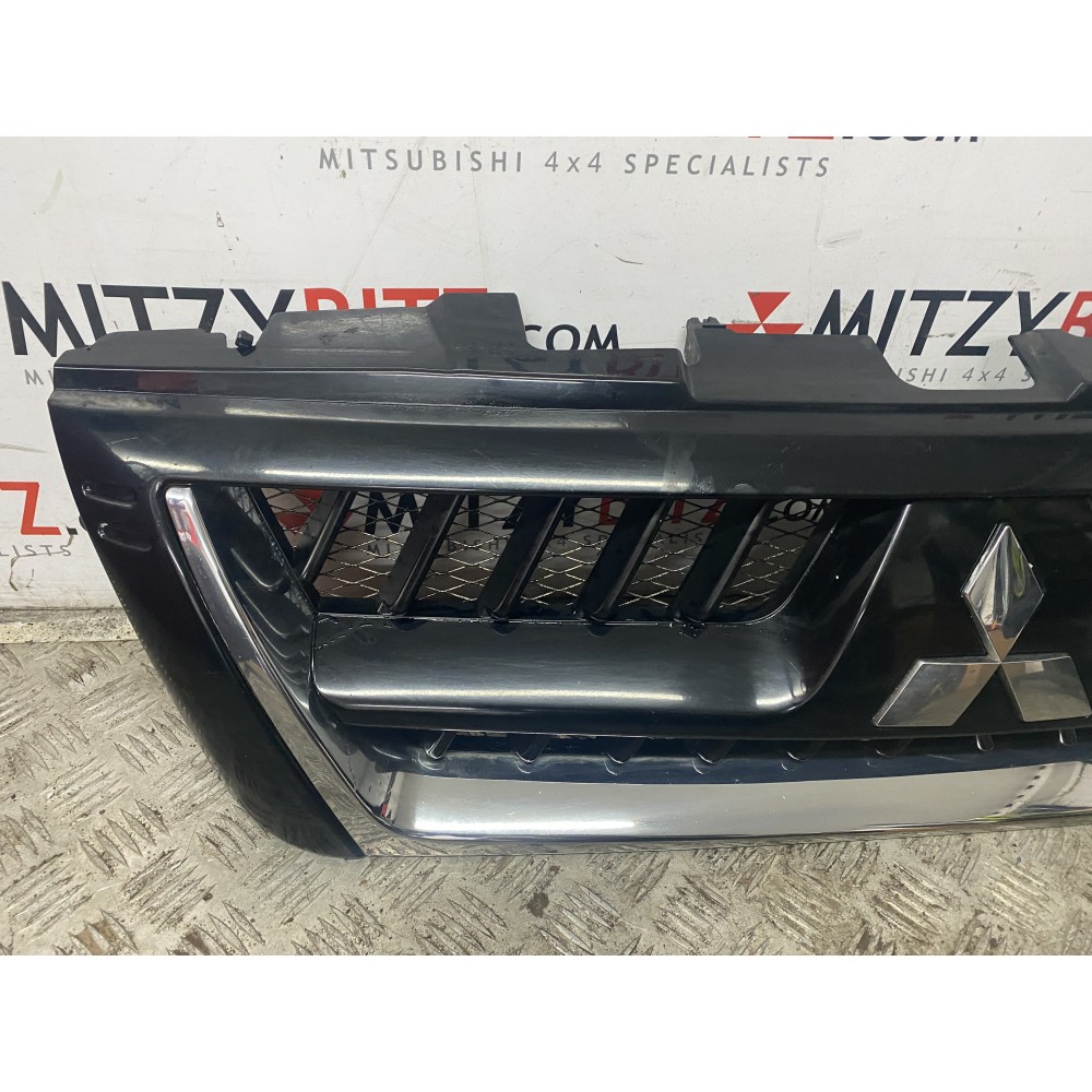 Black Radiator Grille for a Mitsubishi Pajero/montero V68W Buy Online  from MitzyBitz